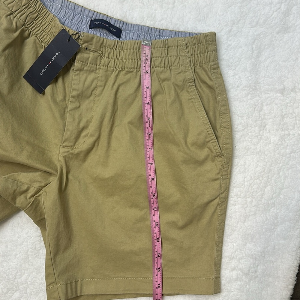 NWT .SIZE-M..97%COTTON..TOMMY-HILFIGER—Tan Flat Front Shorts - Picture 6 of 13